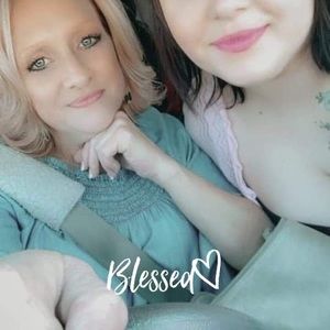 Meet your Posher, Holly